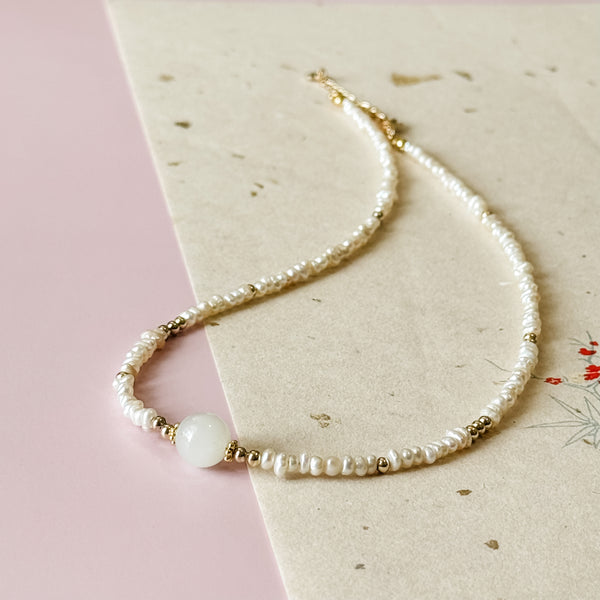 Dainty Freshwater Pearl & Hetian (Nephrite) Jade Necklace