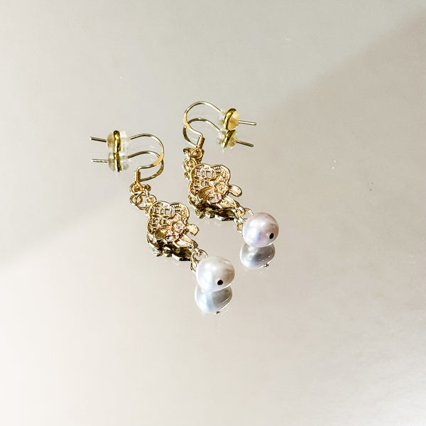 Freshwater Pearl Dangle Earrings